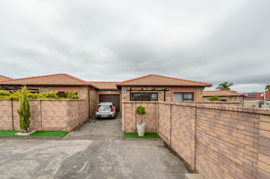 2 Bedroom Property for Sale in South End Eastern Cape